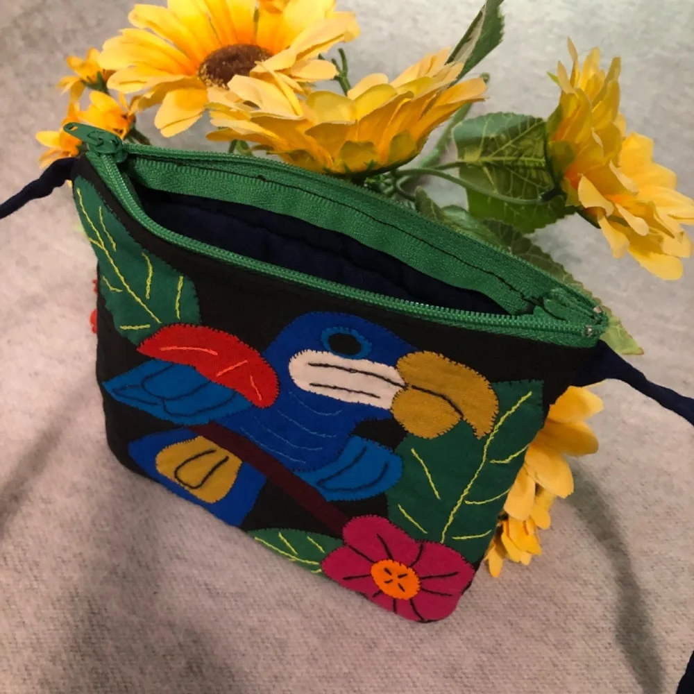 NWOT - Parrot Appliquéd Mini Bag_14